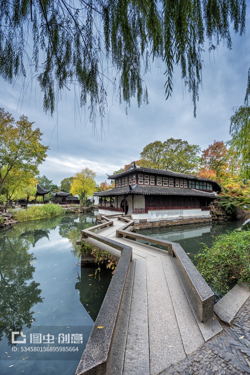 bob半岛体育南山中心河获国际风景园林大奖 沿岸紫花风铃木下月将迎来盛花期(图1)